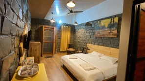 Habitación Deluxe | Camas extra, wifi gratis y ropa de cama 