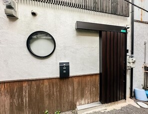 Front of property - meisei ebiyaminami (Osaka)