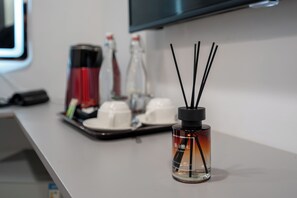 Zimmersafe, Schreibtisch, schallisolierte Zimmer, kostenloses WLAN