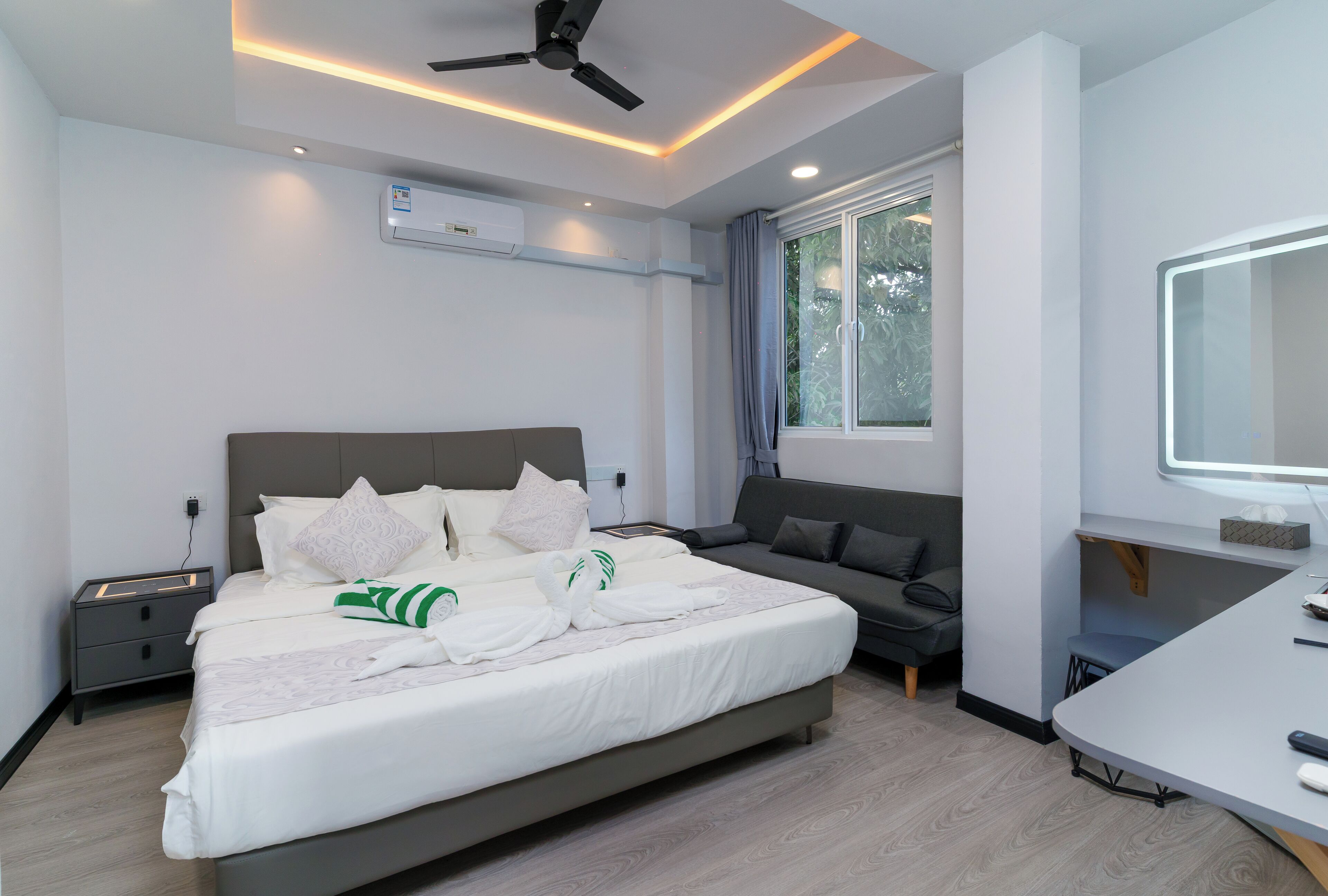 Double or Twin Room | In-room safe, desk, soundproofing, free WiFi