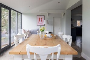 Dining - House & Annexe, Sleeps 18, Heated Pool (Sidlesham)