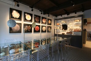 Unclassified image, 2 of 46, button - Usaginonedoko (Kyoto)