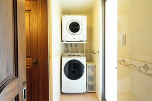 Interior - Villa de Ocean Blue Sesoko Club (Motobu)