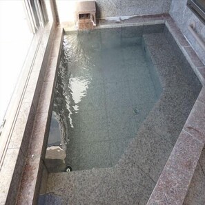 Pool - Umi No Gochiso Watanabe (Ito)