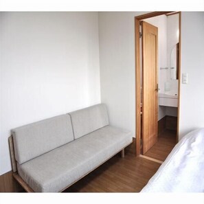 Room - Umi No Gochiso Watanabe (Ito)