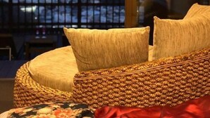 Interior - Bettei Sora no ue (Ito)