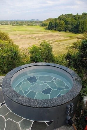 Bañera de hidromasaje exterior