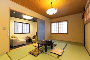 Living area - Tsuhana (Kyoto)