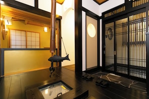 Interior - Tsuhana (Kyoto)