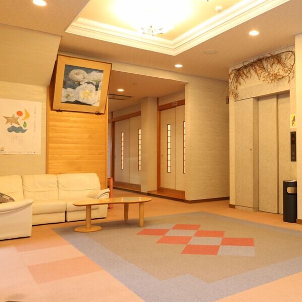 Interior - Wakasakamiko Bokai Kouraku (Wakasa)