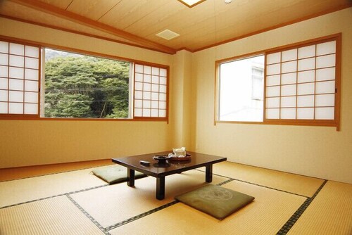 Wakasakamiko Bokai Kouraku