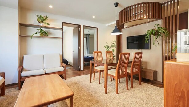 Unclassified image, 1 of 3, button - Kyodo House (Tokyo)