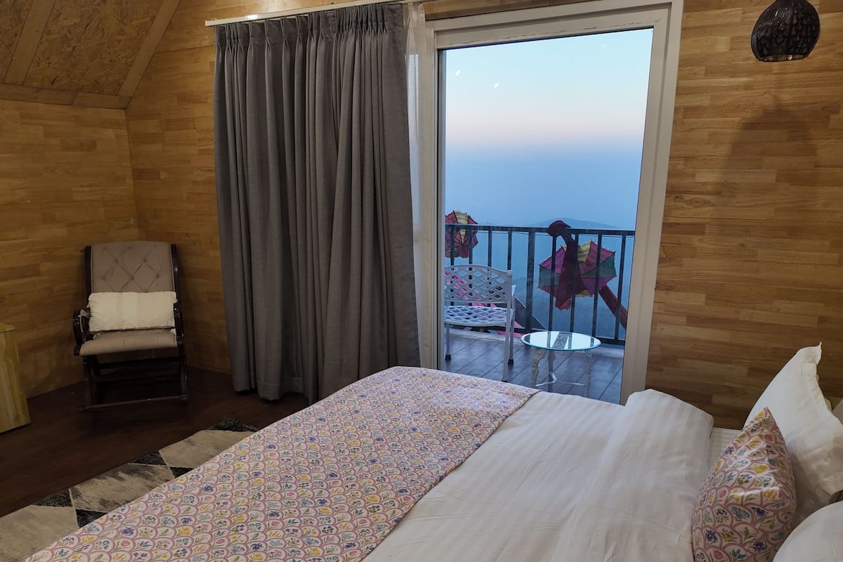 In-room safe, laptop workspace, blackout curtains, soundproofing