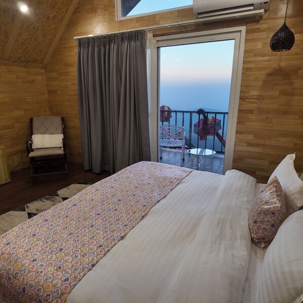 Deluxe Double Room, River View | In-room safe, laptop workspace, blackout drapes, soundproofing - Arkja Cottages (Vikasnagar)