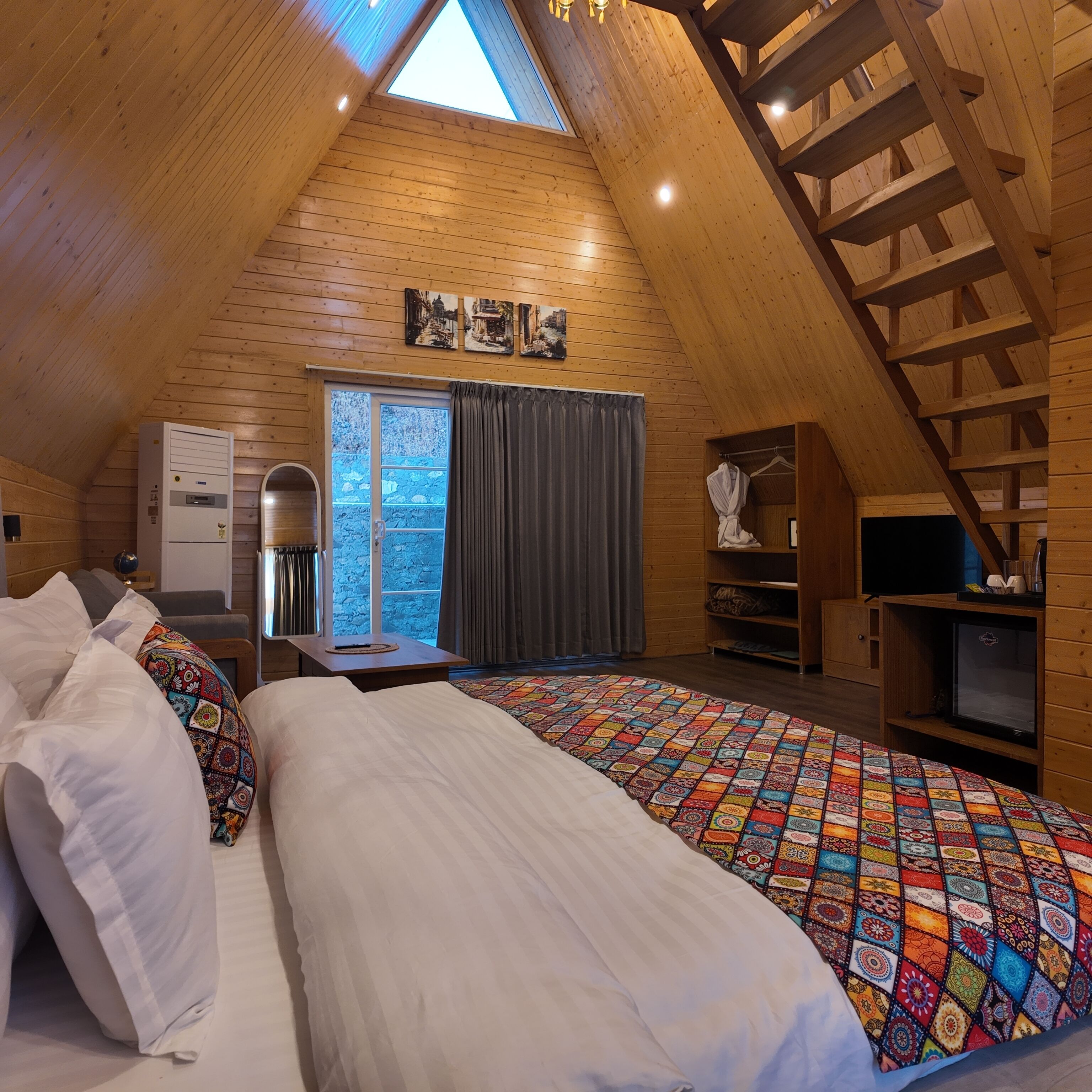 Family Suite, River View | In-room safe, laptop workspace, blackout curtains, soundproofing