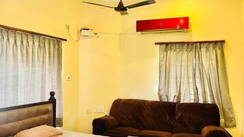 Internet, bed sheets