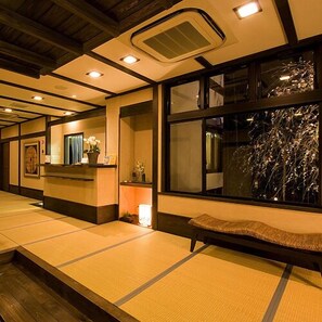 Lobby - Gourmet Inn Izunohana (Ito)