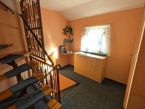 Interior - Double room, shower, WC, 1st floor - Ferienwohnungen Am Waldweg (Auerbach/Vogtland)