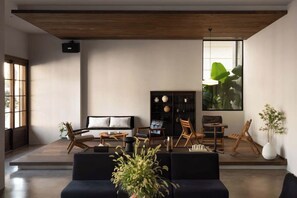 Perincian bahagian dalam