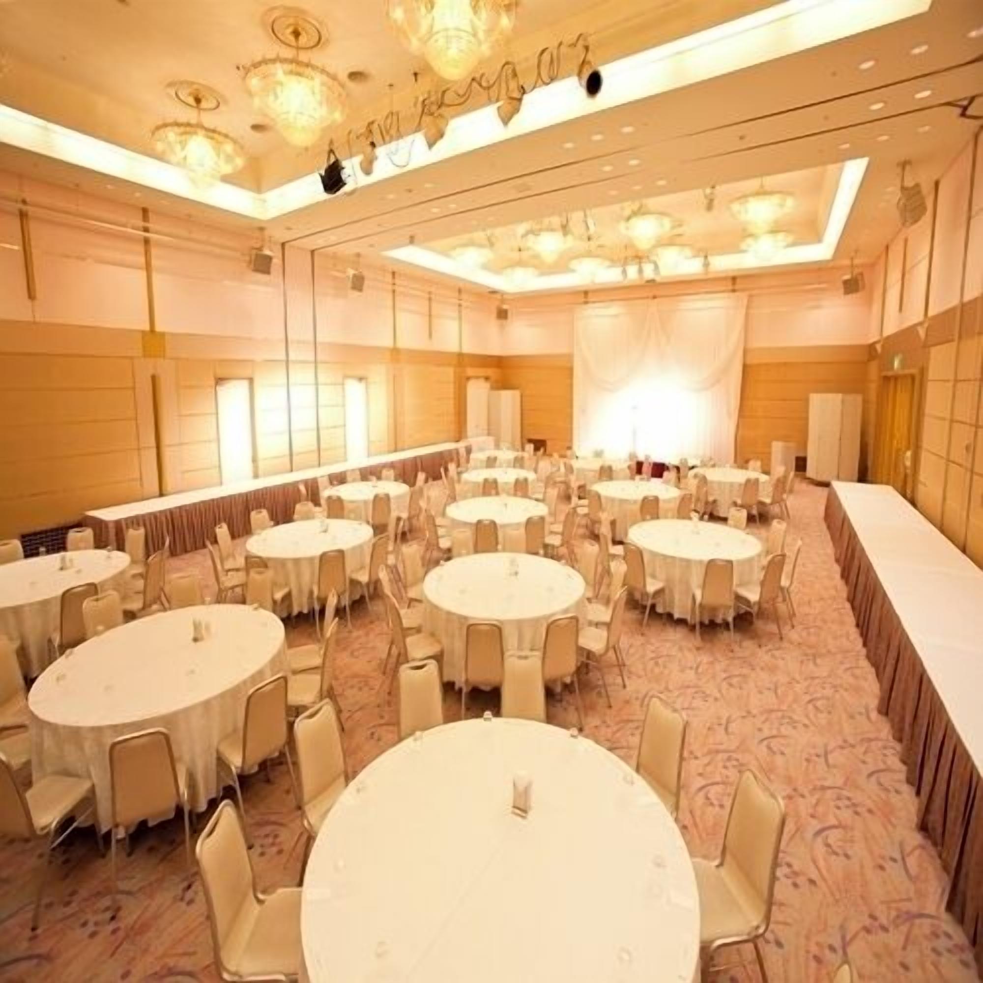 Banquet hall