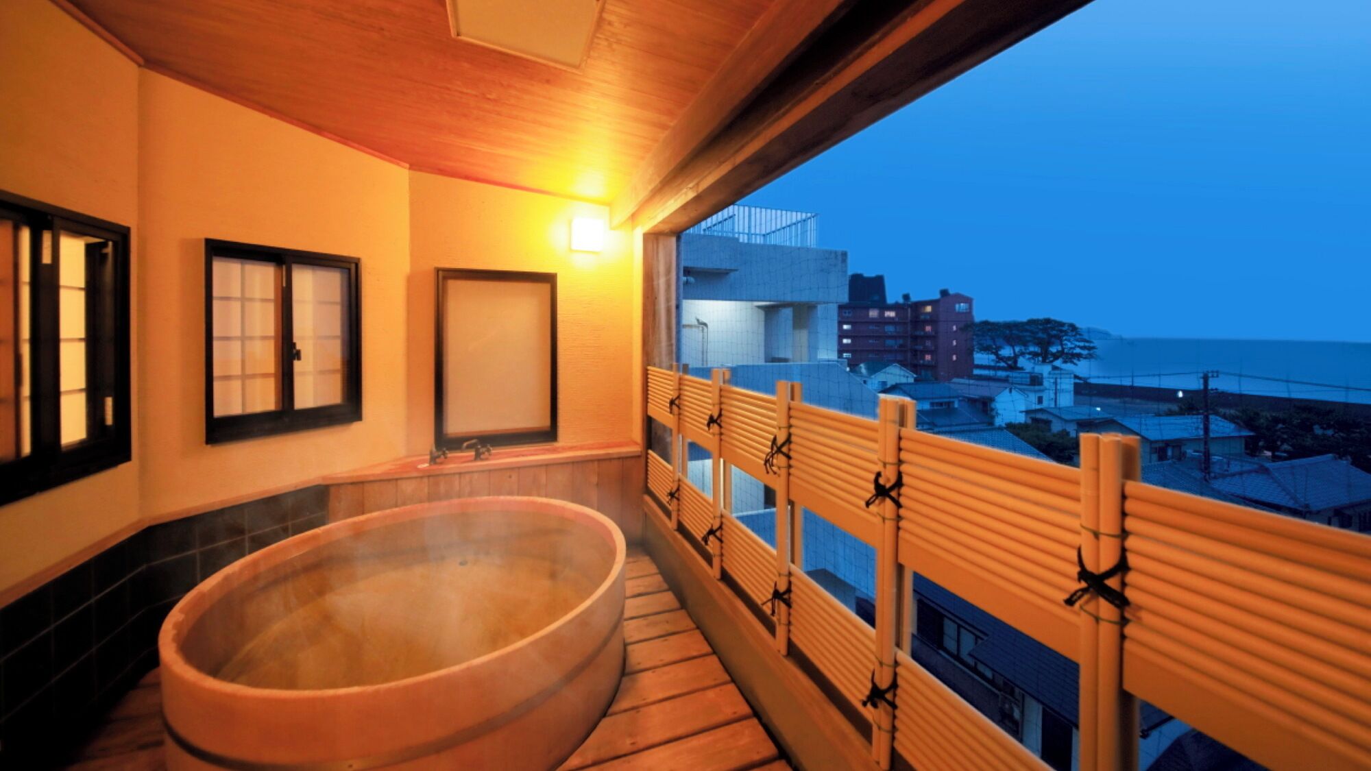 Bain à remous extérieur