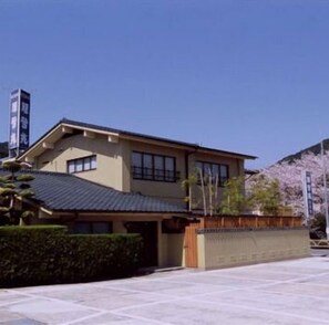 Exterior - Ureshino Onsen Kappo Ryokan Ritoen (Ureshino)