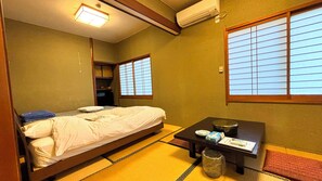 Room - Shinshiro Kanko Hotel (Shinshiro)