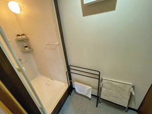 Bathroom - Shimairo Nagate (Goto)