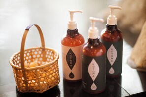 Bathroom amenities - Sumiya Villa Rakusuitei (Takayama)