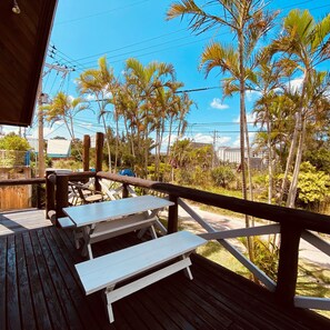 Outdoor dining - Sea Breeze (Onna)