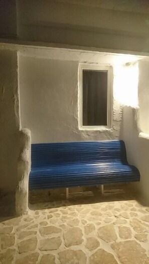 Interior - Saffi (Miyakojima)