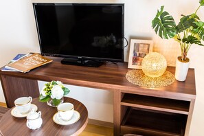 Interior - Mr. Kinjo in Matsuo (Naha)