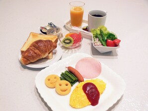 Breakfast meal - Shinjuku City Hotel N. U. T. S Tokyo (Tokyo)