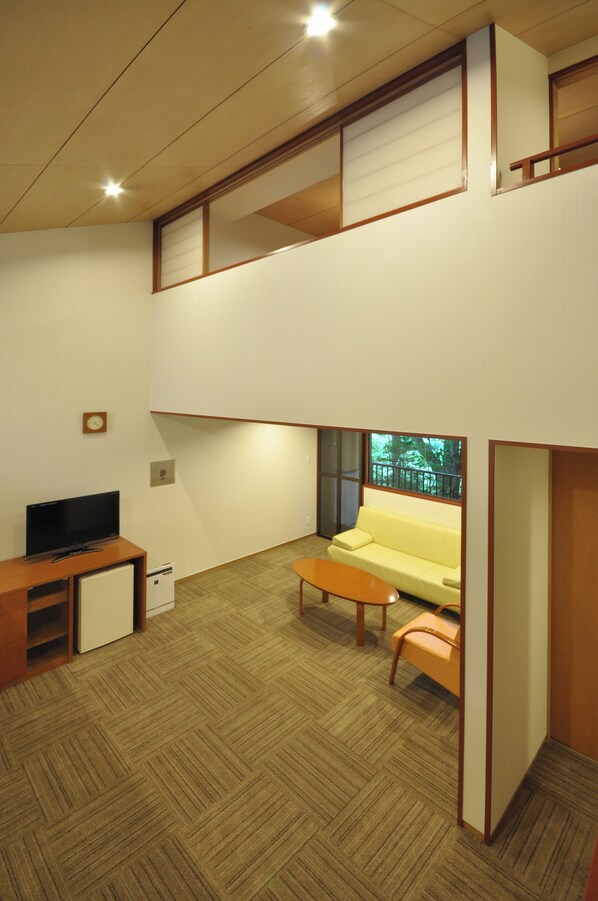 Living area - I&I Land (Shijonawate)