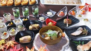Thức ăn và đồ uống