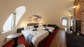 Een kluis op de kamer, een bureau, gratis wifi