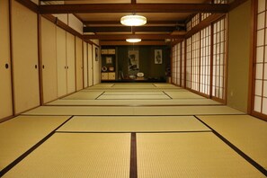 Interior - Heartland Hills in Noto 2 Ohiroma House (Shika)