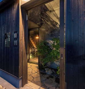 Exterior detail - Machiya Residence Inn Sumihotaru Oboro (Kyoto)