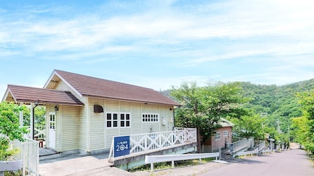 Miscellaneous. Ninomaru Onsen Cottage