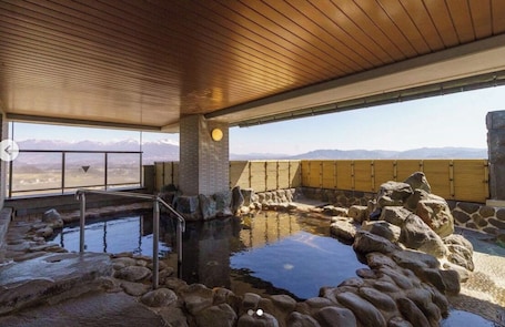 SPA. Nozomi Glamping & Spa Saku x Karuizawa