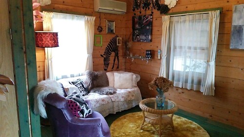 Saint Schwein Rental Cottage