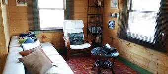Saint Schwein Rental Cottage