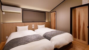 Room - Kanade Fushimi Inari Taisha-mae (Kyoto)