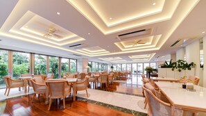 Dining - Ishigaki Resort Hotel (Ishigaki)