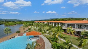 Ảnh chưa phân loại, 3 trong số 8 ảnh, nút
