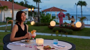 Outdoor dining - Ishigaki Resort Hotel (Ishigaki)