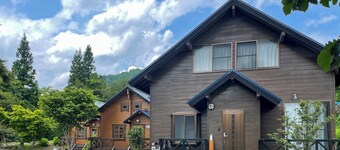 Log House Cottage Oze Tomeiso