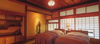 The Timeless Hotel Loof Tsutanoie