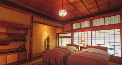 The Timeless Hotel Loof Tsutanoie