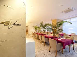 Dining - Hotel Tenjin Place (Fukuoka)